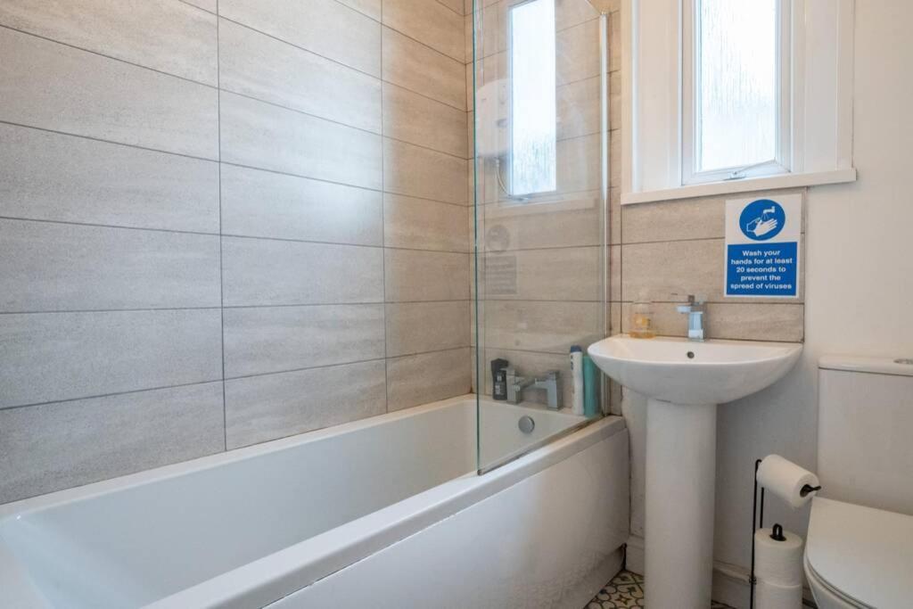 Phenix Central - Huge 3 Bed, Super Equipped Apartment. Cardiff Ngoại thất bức ảnh